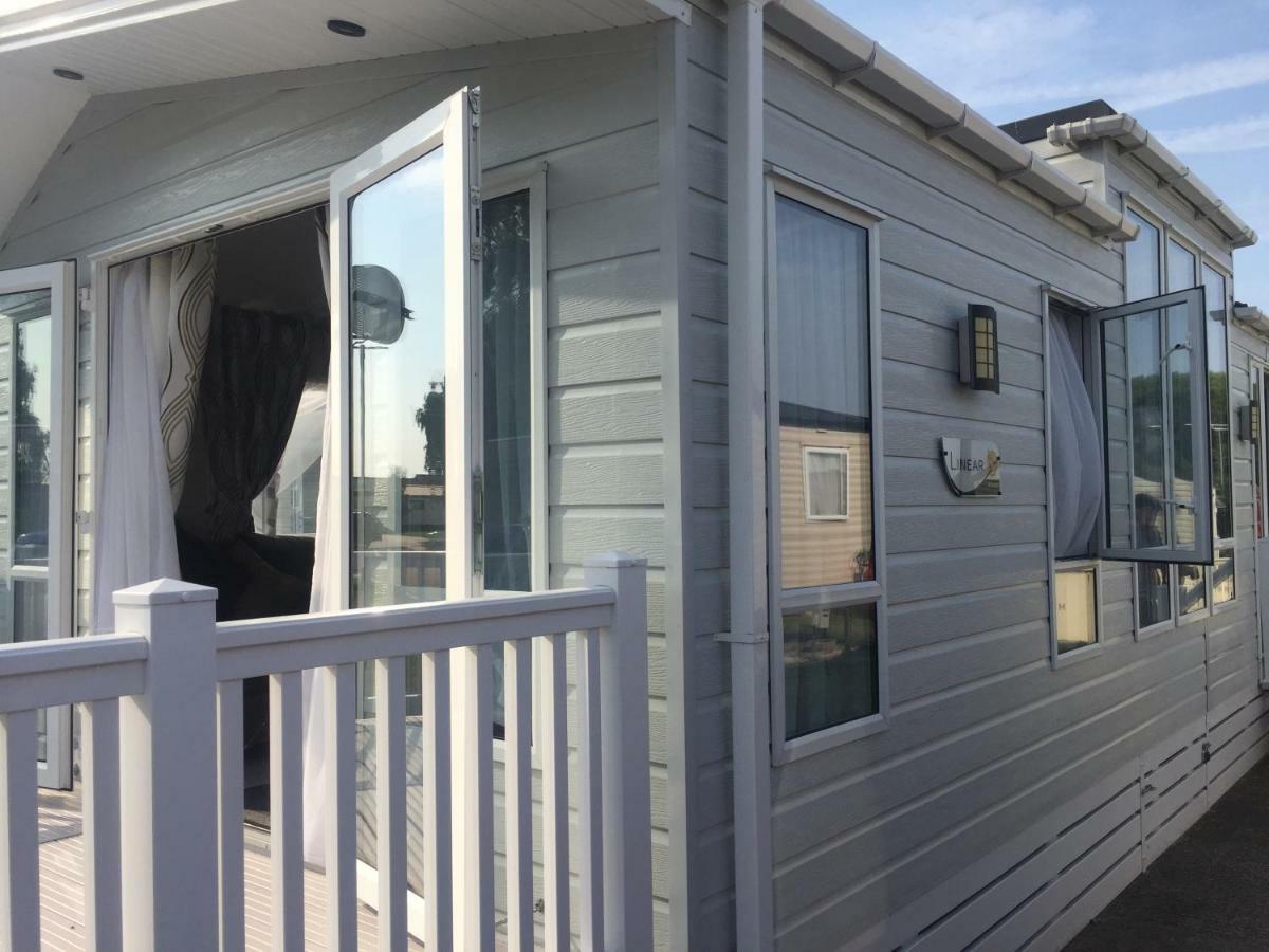 Highfield Grange Hotel Clacton-on-Sea Eksteriør billede